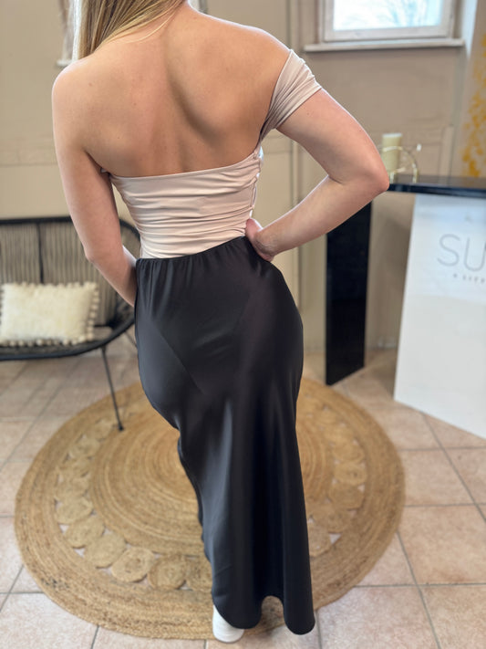 Lilora’ szoknya fekete