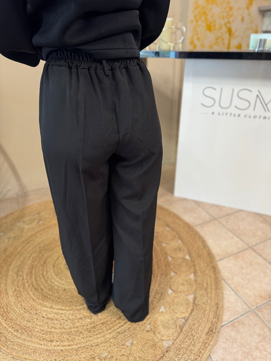 Calstina’ nadrág fekete