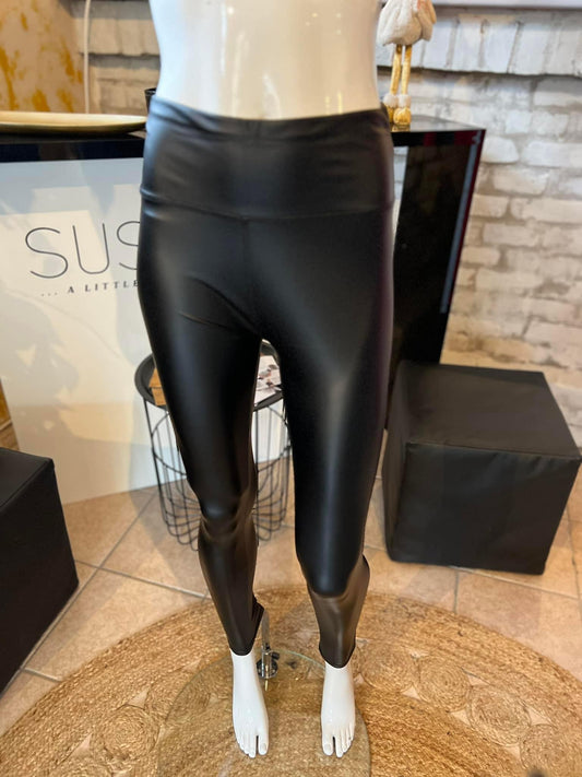 Bőrhatású bélelt leggings (F)